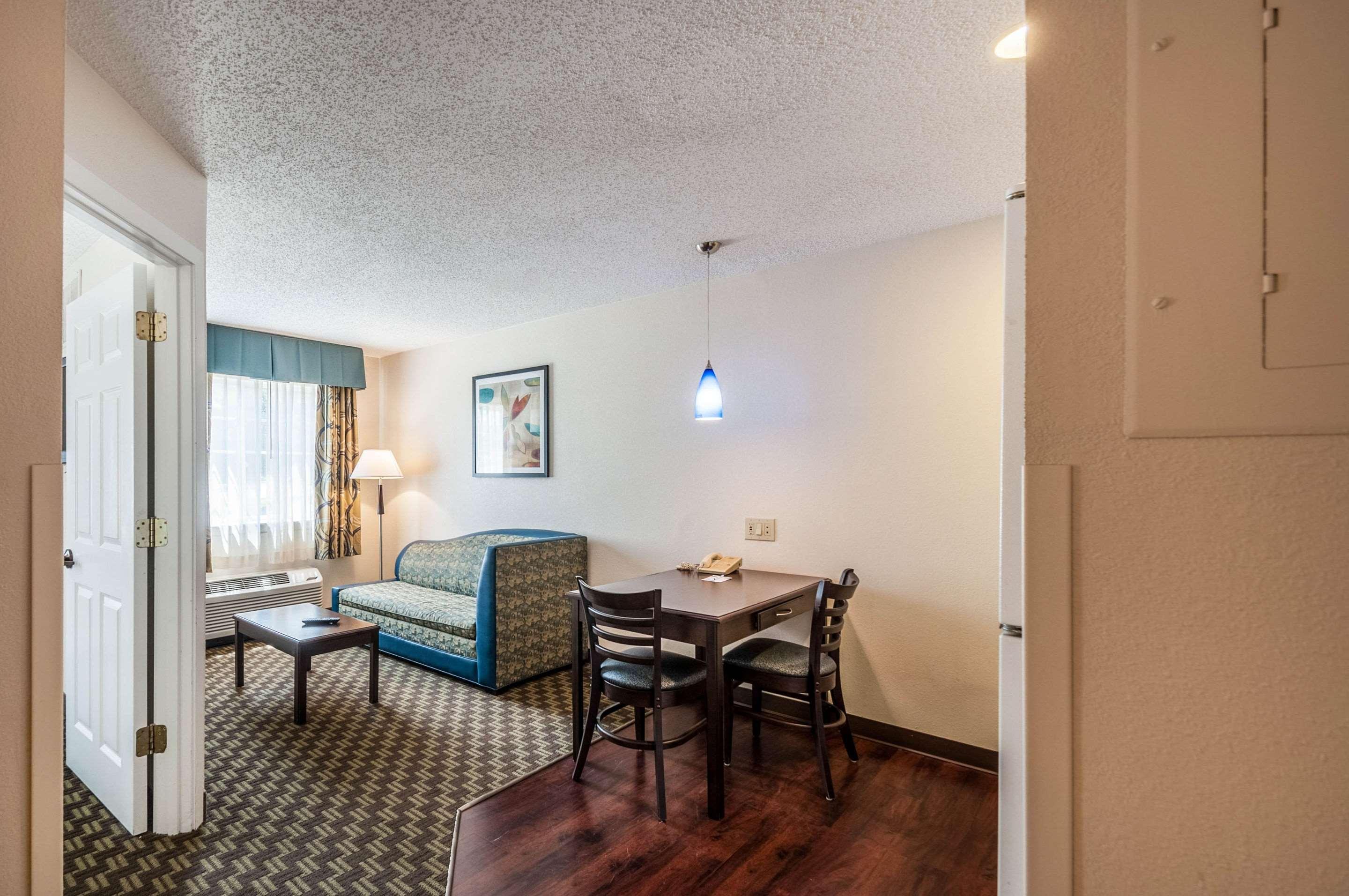 Mainstay Suites Frederick Ngoại thất bức ảnh