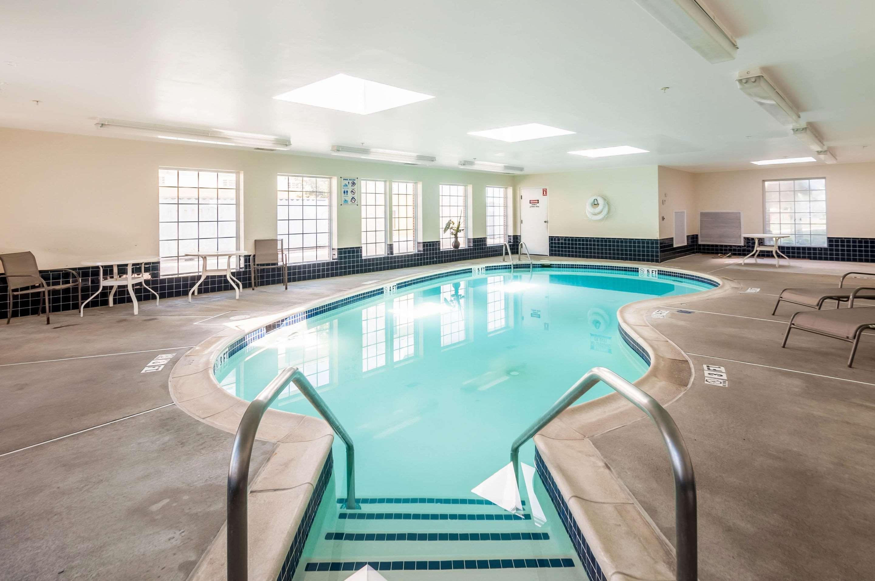 Mainstay Suites Frederick Ngoại thất bức ảnh