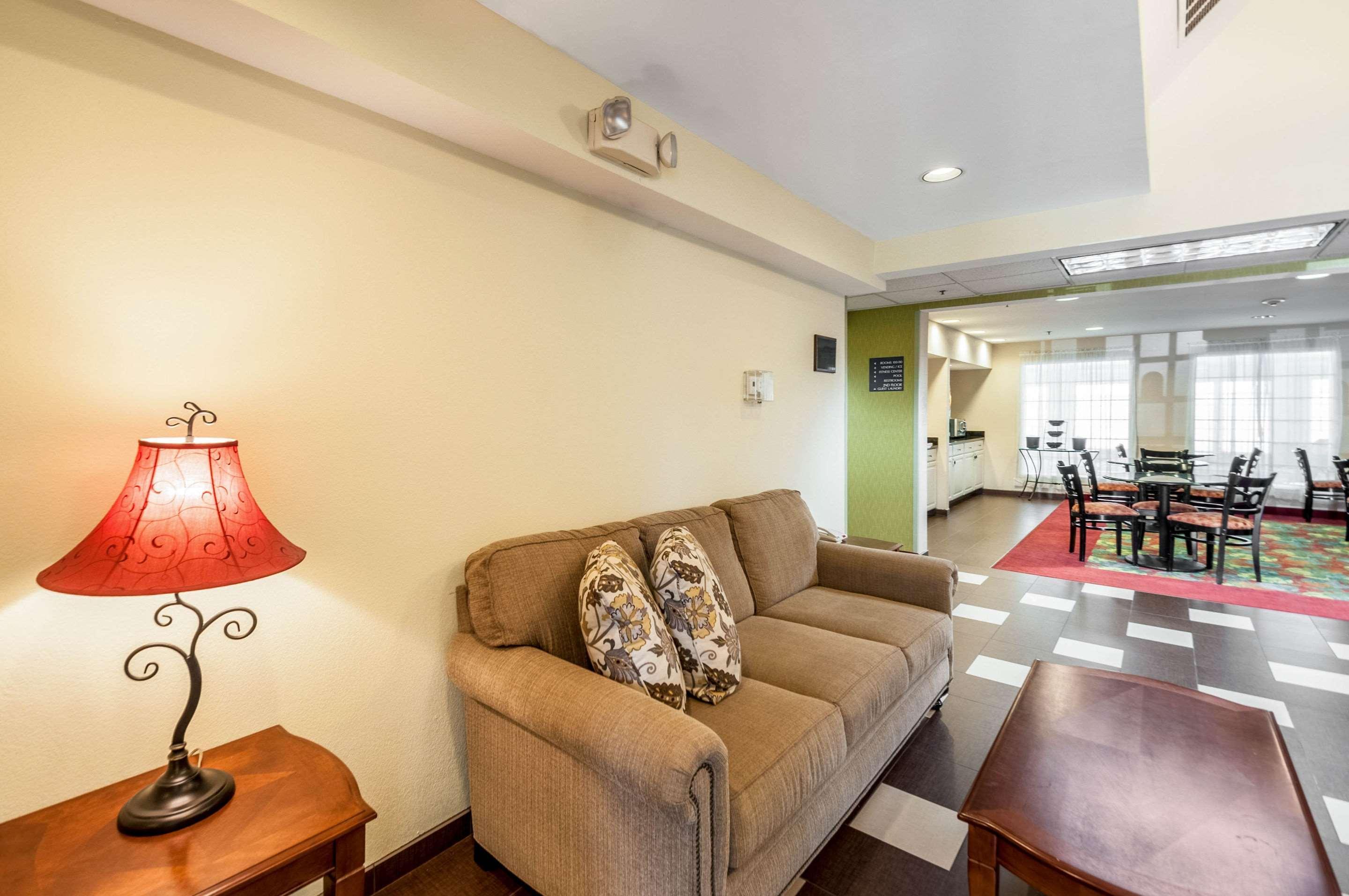 Mainstay Suites Frederick Ngoại thất bức ảnh