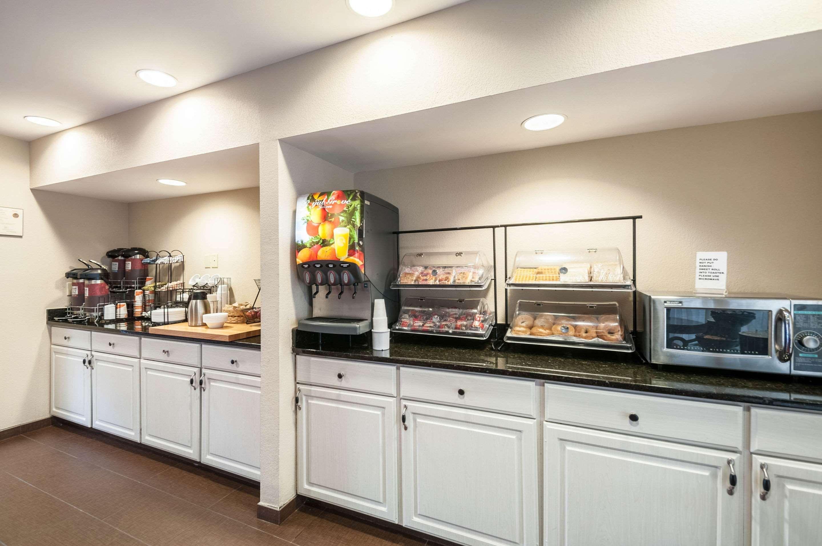 Mainstay Suites Frederick Ngoại thất bức ảnh