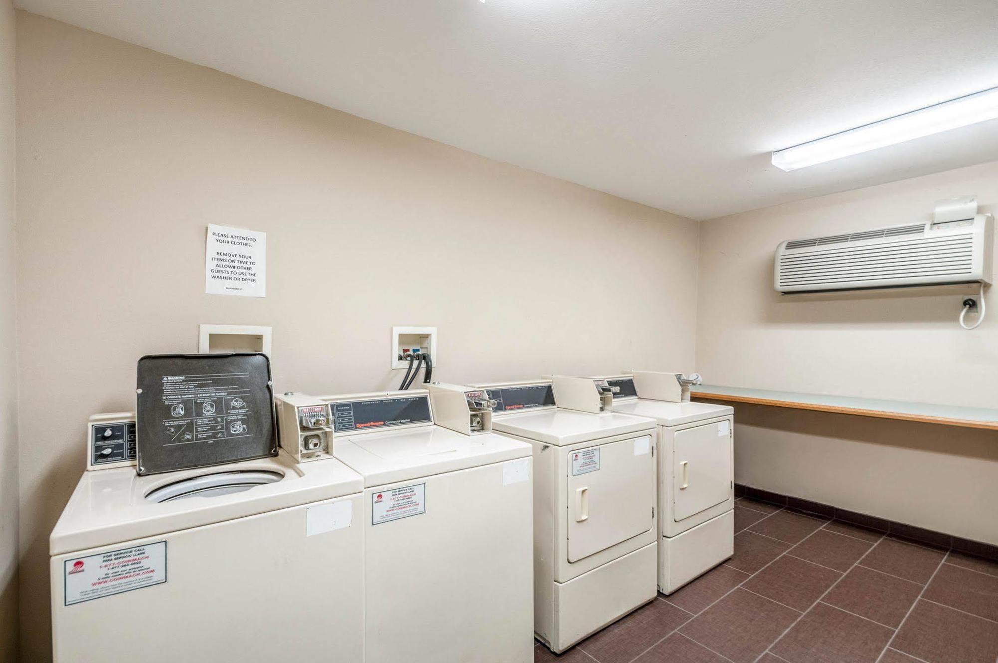 Mainstay Suites Frederick Ngoại thất bức ảnh